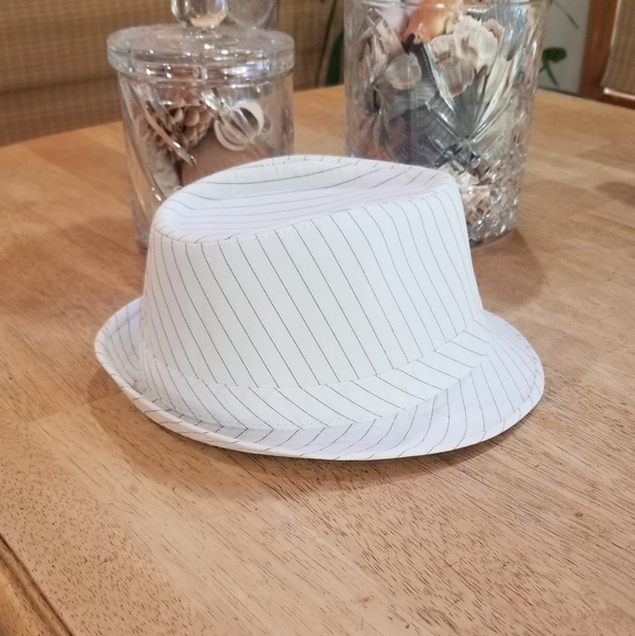 NWOT FERDORA - Picture 4 of 6